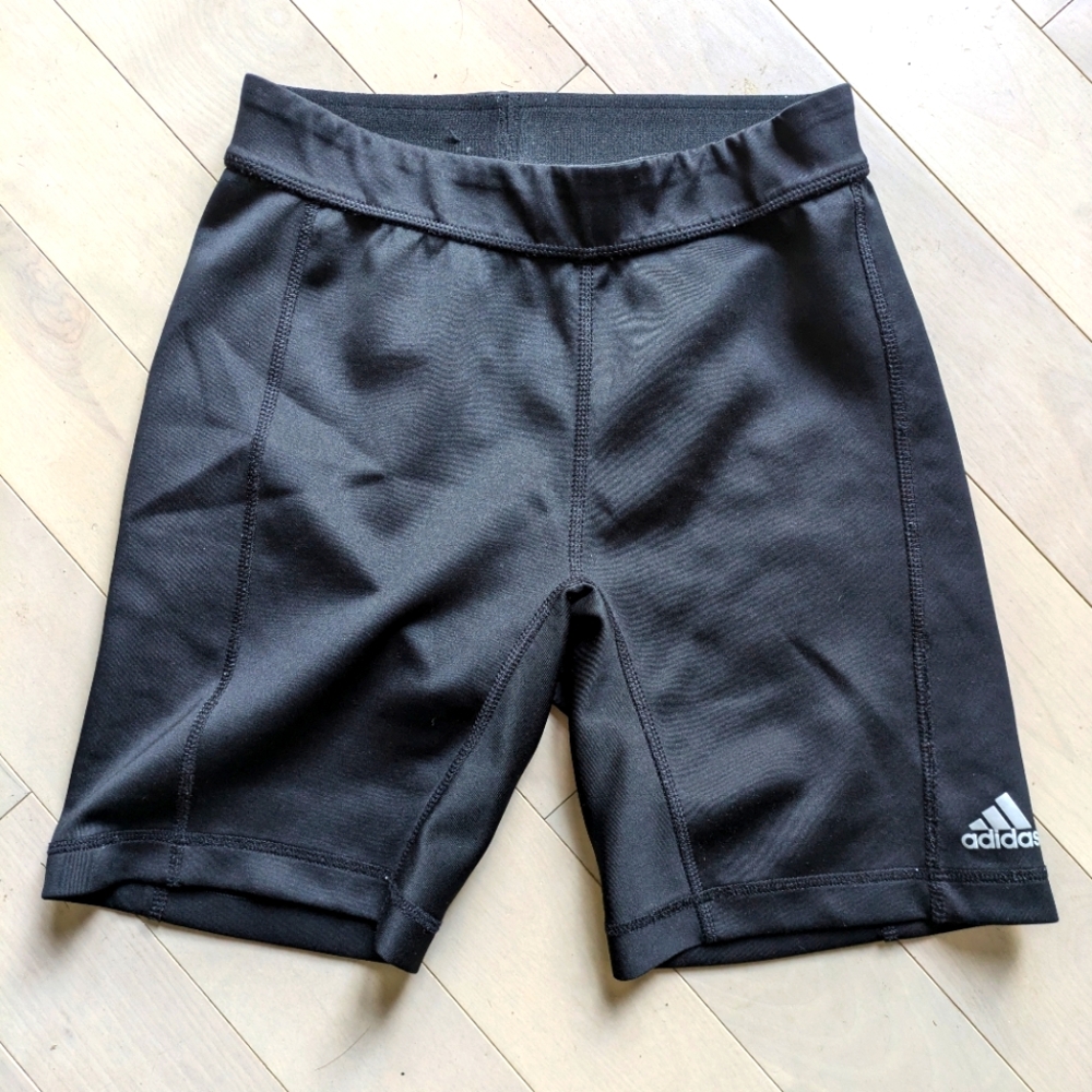 🌞4/20$ sport leggings short fit like 10-12Y